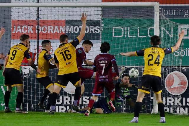 Derry City keeper Brian Maher denies Freddy Draper with a great save at his near post in Drogheda. Photo by Kevin Moore.