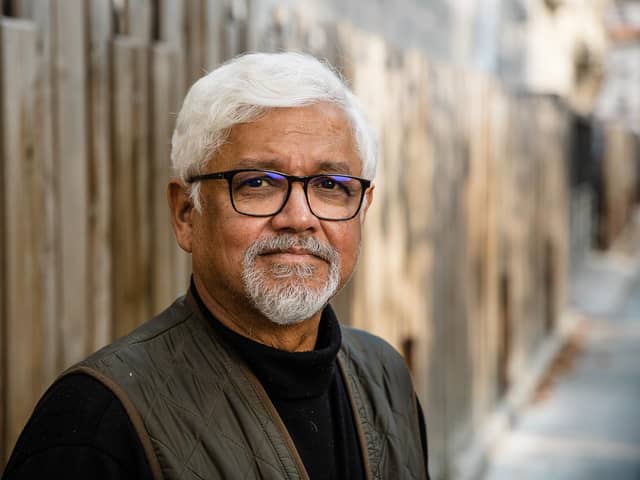 Portrait de l'auteur indien Amitav Ghosh. Paris, le 31 août 2021.