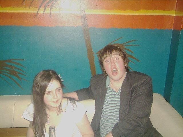 Exif-JPEG-422 : Out Last Night pictures in Derry bars in May 2005.