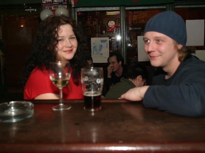 PubEye: Sandinos bar in Derry back in 2004.