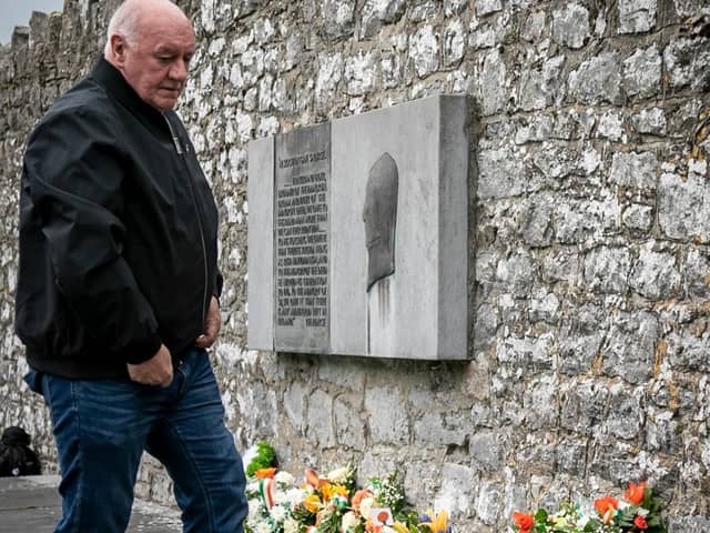 Danny McBrearty laying a wreath on behalf of Derry Independent Republicans on the grave of Wolfe Tone