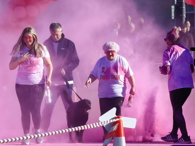 Participants taking part in the Cancer Focus NI Pink Run held in Ebrington Square, on Sunday. (Photo - Tom Heaney, nwpresspics)