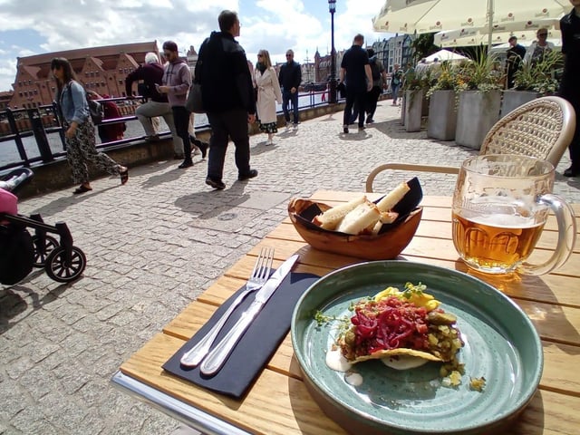 Steak tartare at Restauracja Port Fromage on the banks of the Motława in Gdansk.