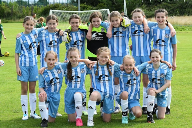 The Lisbellaw Girls Under-11 team.
