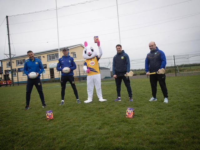 The Easter Bunny pictured with some of the Burt coaches lending their support for the Easter Egg Hunt and the Breakfast fundraiser on Saturday morning last. (L-r): Mel O'Donnell, Emmet Dowds, Benny Harrigan and Shane McDaid.
