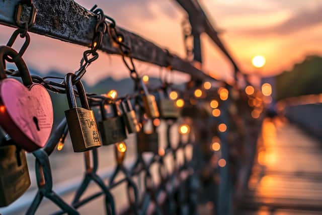 Derry is the fourth most romantic UK city, with 4,263 searches per 100,000 residents and a total average 5,520 searches per month.