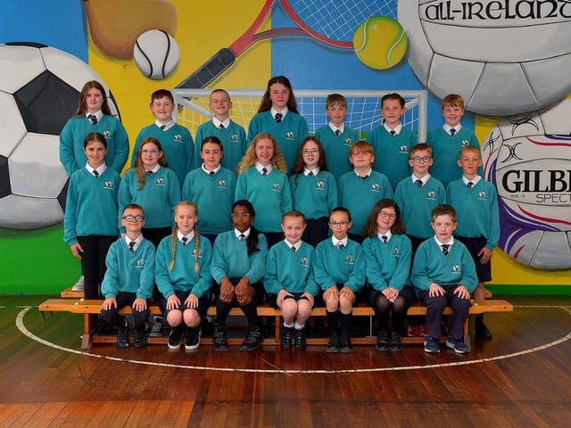 Miss McElholm’s P7 leavers class at Glendermott Primary School.  Photo: George Sweeney.  DER2321GS – 106