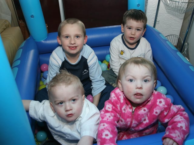 Derry parties and celebrations on March 2005.
