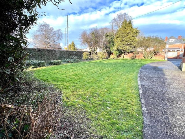 'Magnificent' period home on the market in Derry
