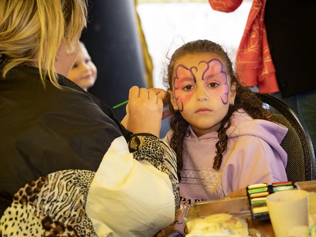 Facepainting at the Féile.