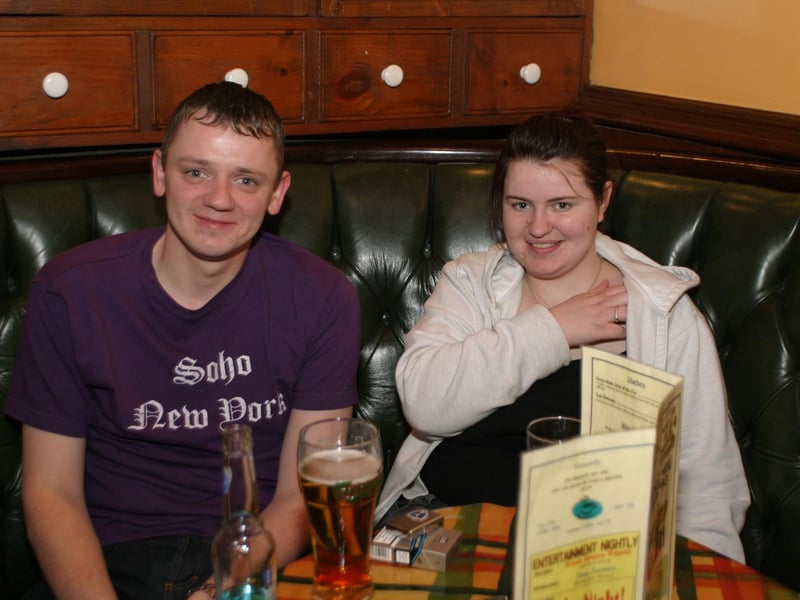 Punters enjoying a meal or a pint at Beckett's in May 2004.