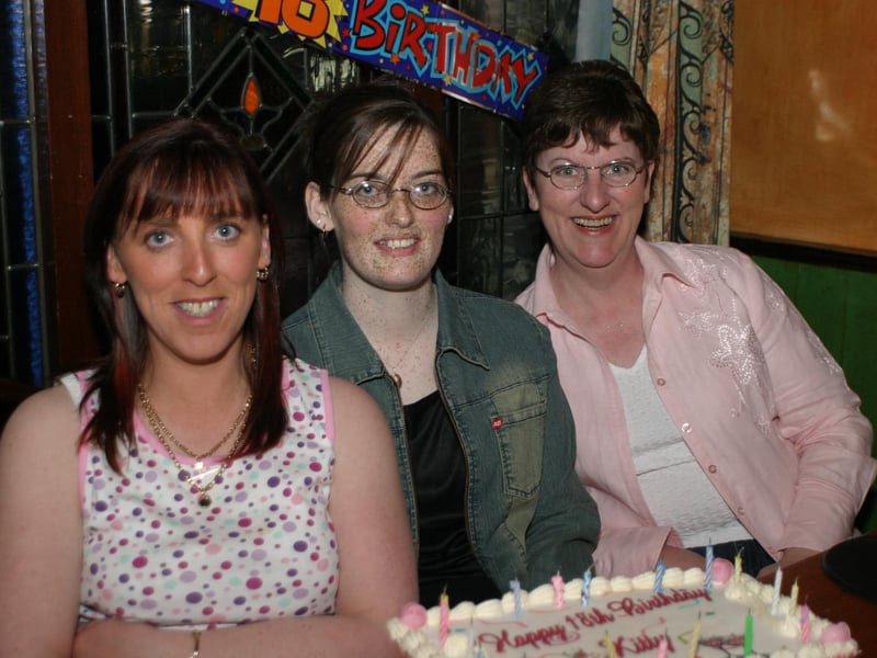 Catherine Quinn's 18th birthday celebrations with cake!