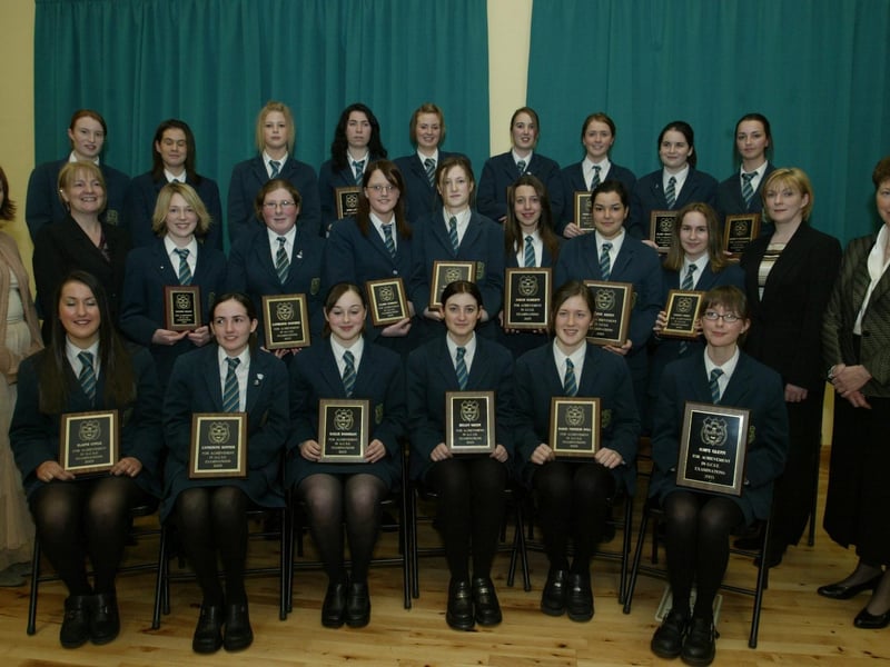 Recipients of 9 grade As and 8 grade As in the recent GCSE exams pictured with vice principals Siobhan McAteer, marian McAlinney and governors Elizabeth McCloskey and Gay Durkan. (0512JB83):.