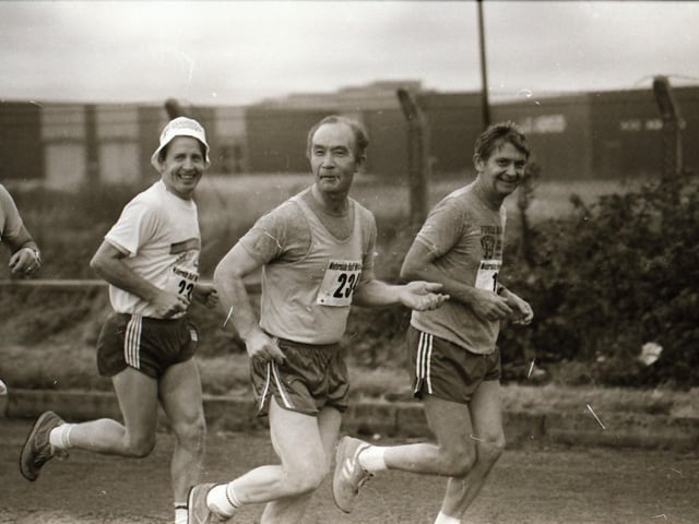 Runners at the Waterside Half Marathon in 1985.