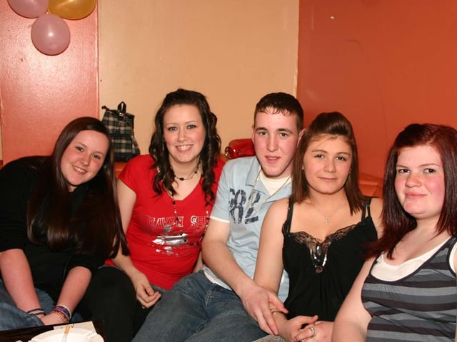 Enjoying the party left to right Aoife, Caoimhe, Daniel, Ester and Nicole .3860/dd : Parties and celebrations across Derry in May 2006.