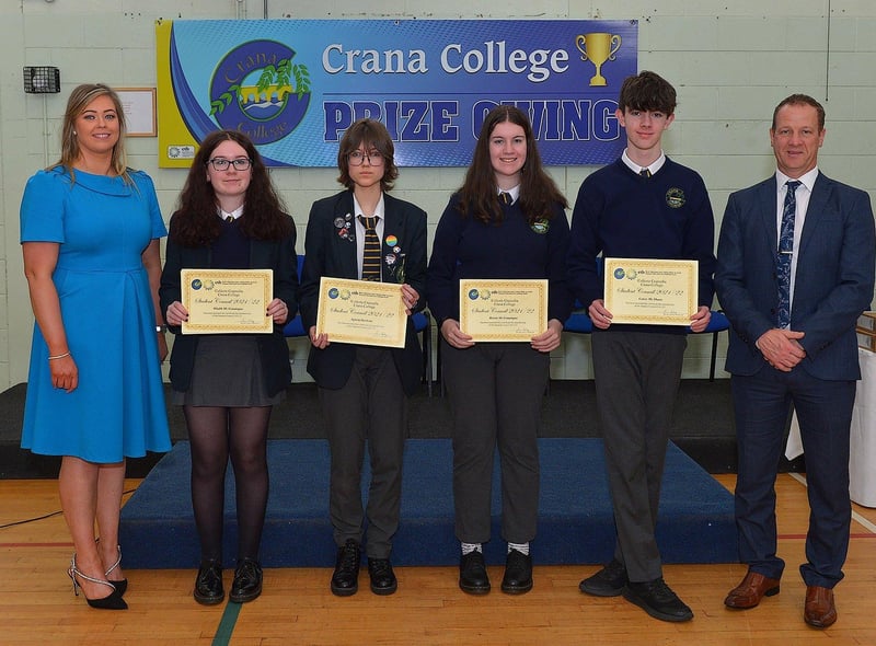 Crana College Student Council members Méabh McConalogue, Agneta Pavilone, Róisín Doyle and Conor McShane pictured at the annual Prize Giving on Friday afternoon last with Ms Clare Bradley (BOM), and Mr Kevin Cooley principal. Photo: George Sweeney DER2246GS - 94