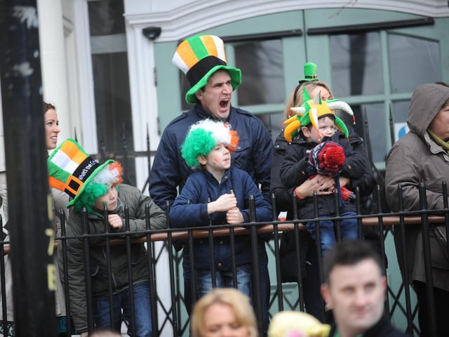 Waiting for the parade to start in Derry. (1803SL45) 