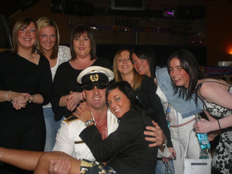 Pictures of Derry parties and celebrations in December 2003