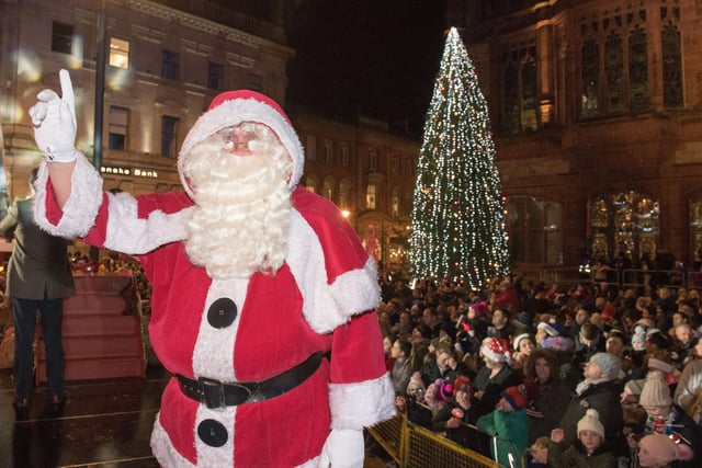 Santa who made his arrival during the Christmas Lights Switch on in Derry. Picture Martin McKeown. Inpresspics.com. 23.11.17