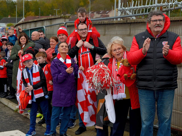 Fans gather at Brandywell Stadium on Saturday morning to give wish Derry City players and coaches good luck as they depart for Dublin ahead of tomorrow’s FAI Cup Final against Shelbourne. George Sweeney. DER2244GS – 41