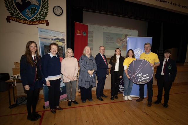Mr. John Harkin, Principal, Oakgrove Integrated College welcomes guest speaker, Emer Rafferty, a delegate from the 'One Young World Summit 2023' who gave a talk to students from Oakgrove and Lisneal Colleges. Included from left are Ellie McMichael, Head Girl, Carol Conlin, chair, UNA, Patricia Irvine, UNA, Ruth Taillon, UNA, Maria McLaughlin and Seamus O'Gorman, One World Festival and Daire Jackson. (Photos: Jim McCafferty Photography)