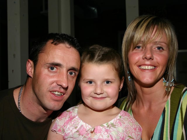 Michael with Niece Chole and sister Leanne. 4809dd