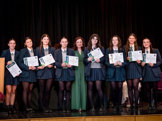 Eva Moran, Mia Rodgers, Lily Ford, Aine Carlin, Professor S. O’Neill (Guest Speaker), Holly McGilloway, Sarah Duffy, Sophie Devenney, Taisce McLaren