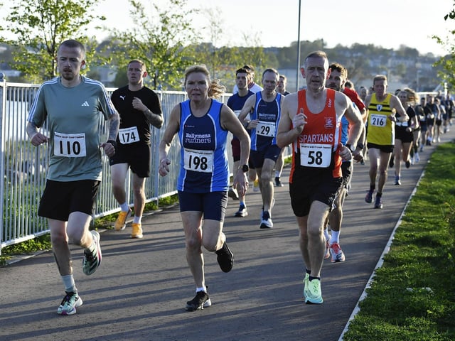 Bay Road 5K competitors. Photo: George Sweeney