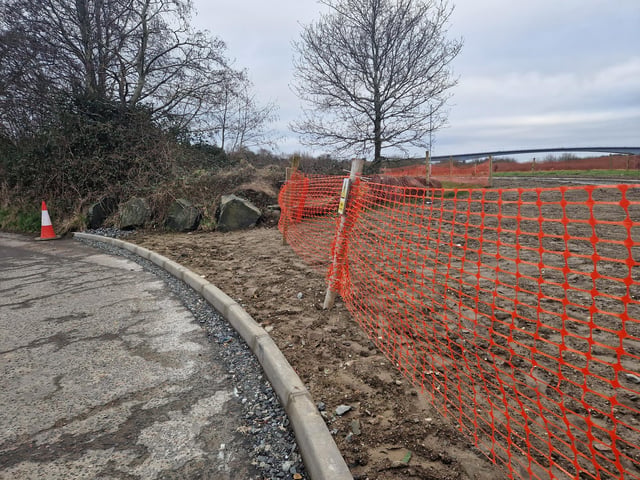Works are steadily progressing on the new Derry bridge, which is due to be completed by Spring this year. The riverside path connecting the Bay Road Nature Reserve to the new bridge has kerbs and gravel laid and lampposts almost fully installed. The base for the bridge to sit on the Bay Road side seems to be fully complete with concrete being pored on the other side's base.