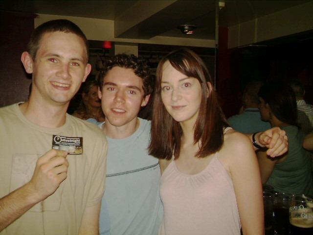 Exif-JPEG-422 : Locals having a good time at Derry's nightlife spots back in June 2005.