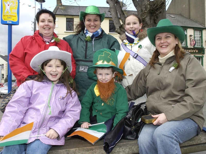 The Farren family enjoy Moville's festivities. Included, front from left, Nrisha, Emmett, and Maureen. Back row, from left, Alison, Bernie, and Keila. (2103PG14) : St Patrick's Day in Moville in 2006.