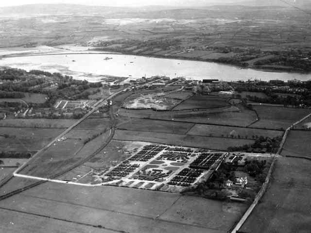Springtown Road (Bóthar Bhaile an Tobair). The townland of Springtown was one of those known as the Larisks during the 17th and 18th centuries. Bryson suggests Leath Rúscaidhe as a possible derivation.