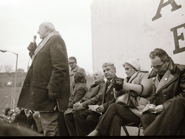 Bloody Sunday commemorative ceremonies and march back in January 1976.