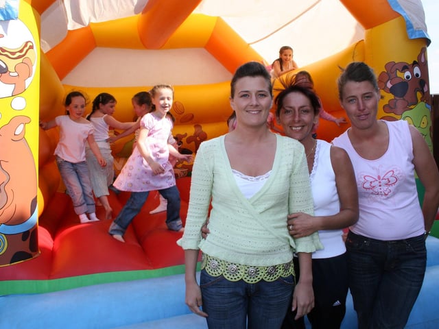 Parties across Derry in May 2005
