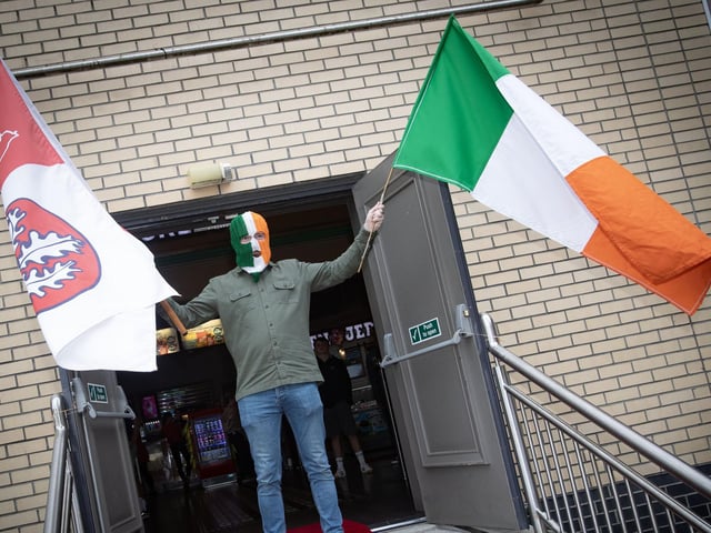 DJ Provai pictured on his arrival for Sunday's homecoming screening of 'Kneecap' at Brunswick Moviebowl. The event was part of Feile 24. (Photos: Jim McCafferty Photography)