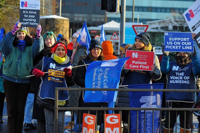 Royal College of Nurses members, campaigning for fair pay and conditions, take part in industrial action at Altnagelvin Hospital on Thursday morning.  Photo: George Sweeney. DER2250GS - 38