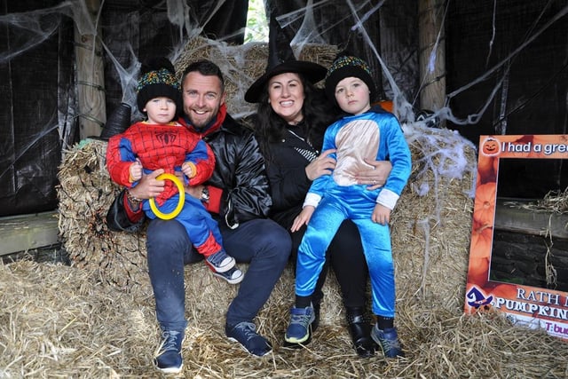 Having Hallowe'en fun at the Ráth Mór Revival Free Hallowe’en Pumpkin Patch