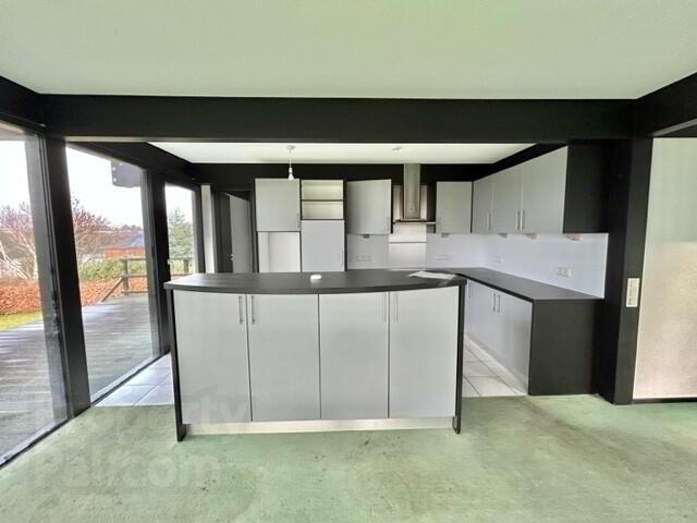 Unique 5 bed property for sale in Derry at 97 Westlake, Enagh.