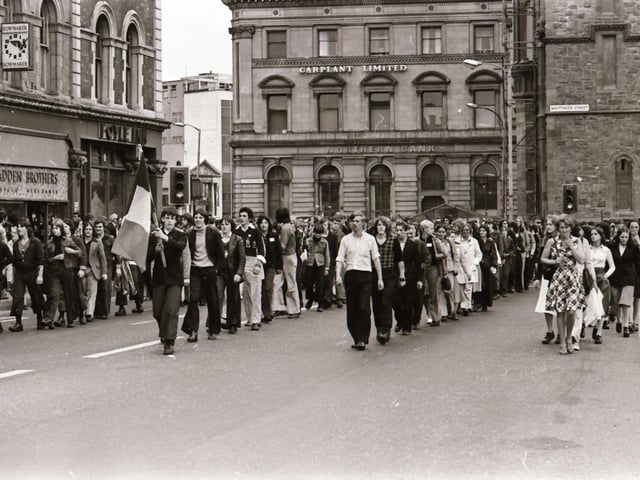 Pictured are people taking part in anti-internment demonstrations across Derry in August 1975 on the anniversary of the introduction of internment without trial in the north of Ireland four years earlier on August 9, 1971. Photos: Derry Journal.
