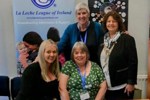 Mayor and leaders from La Leche League of Ireland