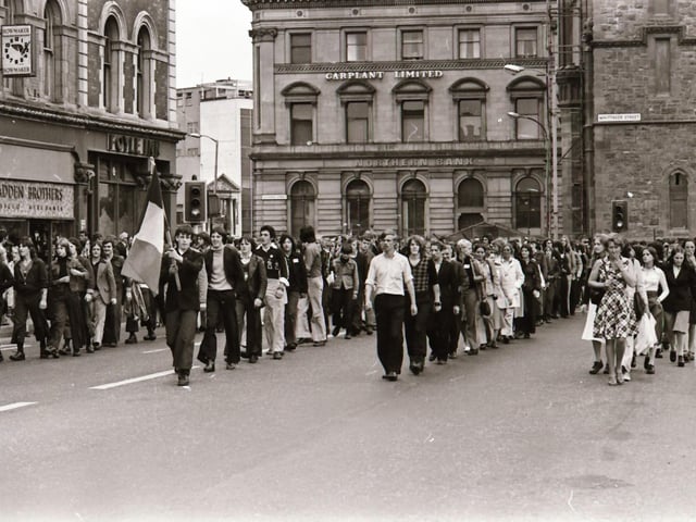 Pictured are people taking part in anti-internment demonstrations across Derry in August 1975 on the anniversary of the introduction of internment without trial in the north of Ireland four years earlier on August 9, 1971. Photos: Derry Journal.