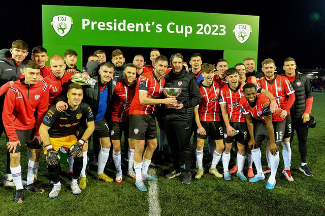 Derry City players with the President’s Cup after their victory over Shamrock Rovers at the Brandywell on Friday evening. Photo: George Sweeney. DER2307GS – 85