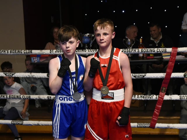 Boy 1 44.5kg bout, Daithi Mahon (St Joseph's) v Jacob Gaile (Coleraine)