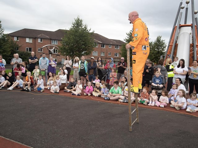 Even the Ladder Climb entertains the audience. : .