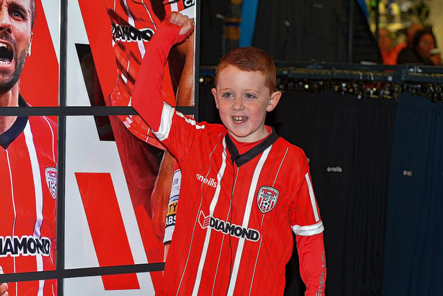 Come on the City!  Luca Hawkins (8) records a video message, at O’Neill’s Sports store, ahead of Derry City’s Extra.ie FAI Cup final against Shelbourne, which takes place at the Aviva Stadium, on Sunday, November 13th.  DER2244GS – 98
