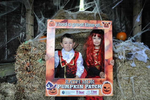Having Hallowe'en fun at the Ráth Mór Revival Free Hallowe’en Pumpkin Patch