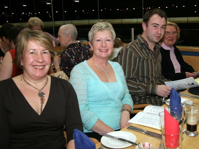 Joan, Wendy, Lee and Kathleen look forward to the racing at the Liford Stadium 0008JML : Parties and nights out in March 2006