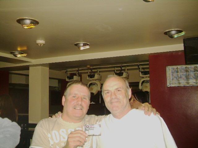 Exif-JPEG-422 : Locals having a good time at Derry's nightlife spots back in June 2005.