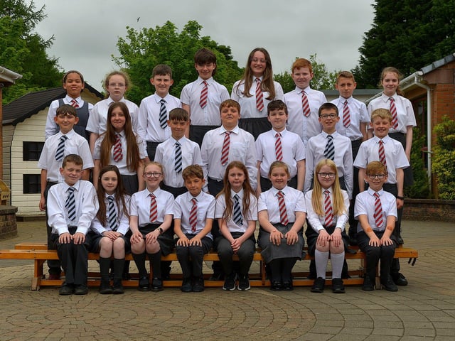 Mr Scott and Miss Leonard’s P7 leavers class at Drumahoe Primary School. Photo: George Sweeney. DER2321GS – 101