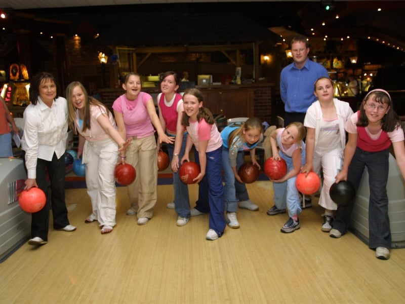 Pictures of birthdays, fundraisers and pub outings in July 2003